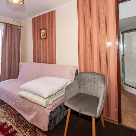 O. W. Jodelka ゲストハウス ウェバ