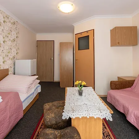 O. W. Jodelka ゲストハウス