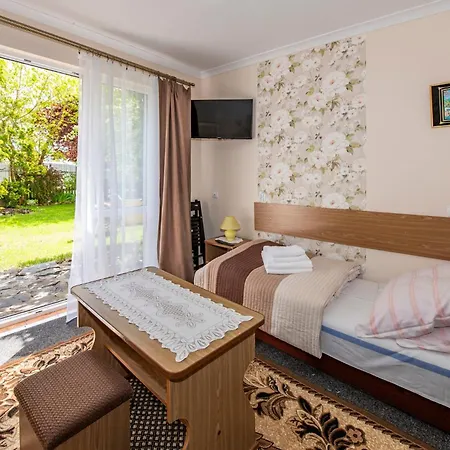 O. W. Jodelka 3* ウェバ