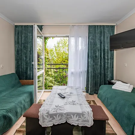 O. W. Jodelka 3* ウェバ