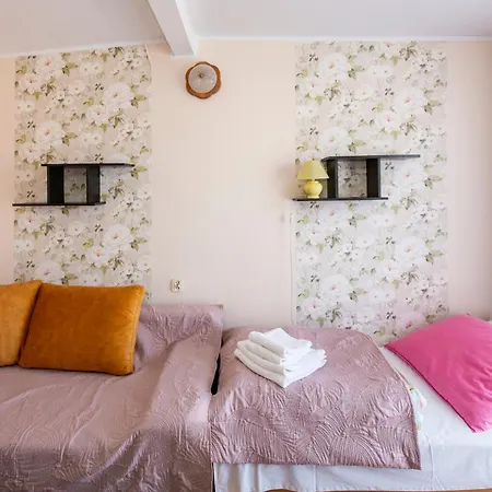 O. W. Jodelka ゲストハウス ウェバ