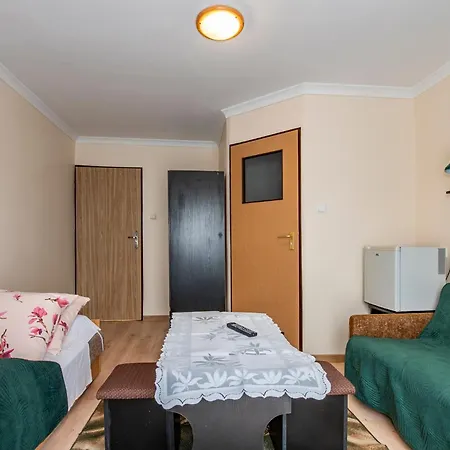 O. W. Jodelka ゲストハウス