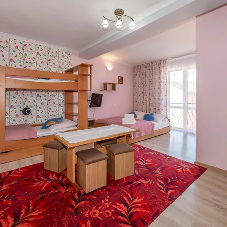 ゲストハウス O. W. Jodelka 3*