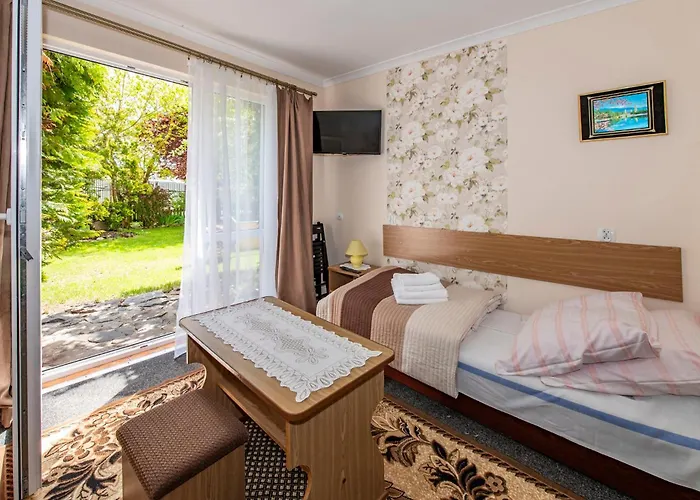 O. W. Jodelka 3* 莱鲍