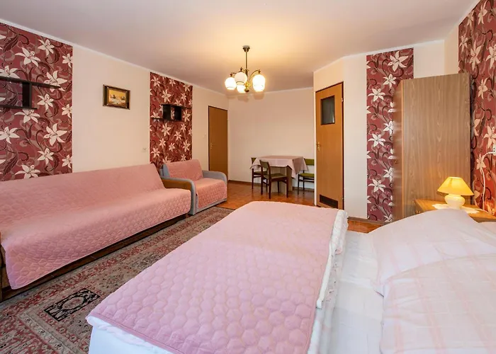 招待所 O. W. Jodelka 3*