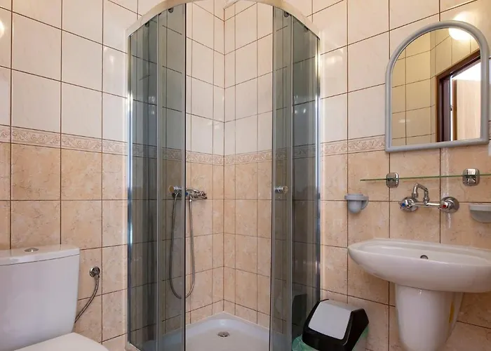 O. W. Jodelka 招待所