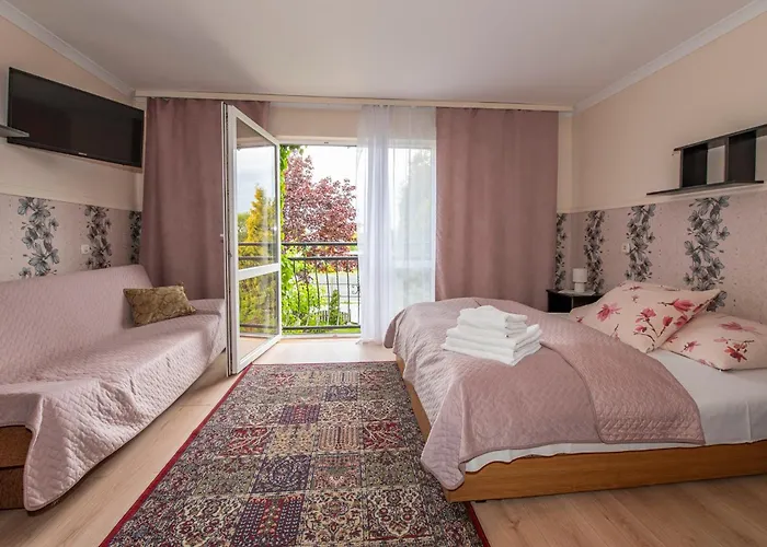 O. W. Jodelka 招待所 3*